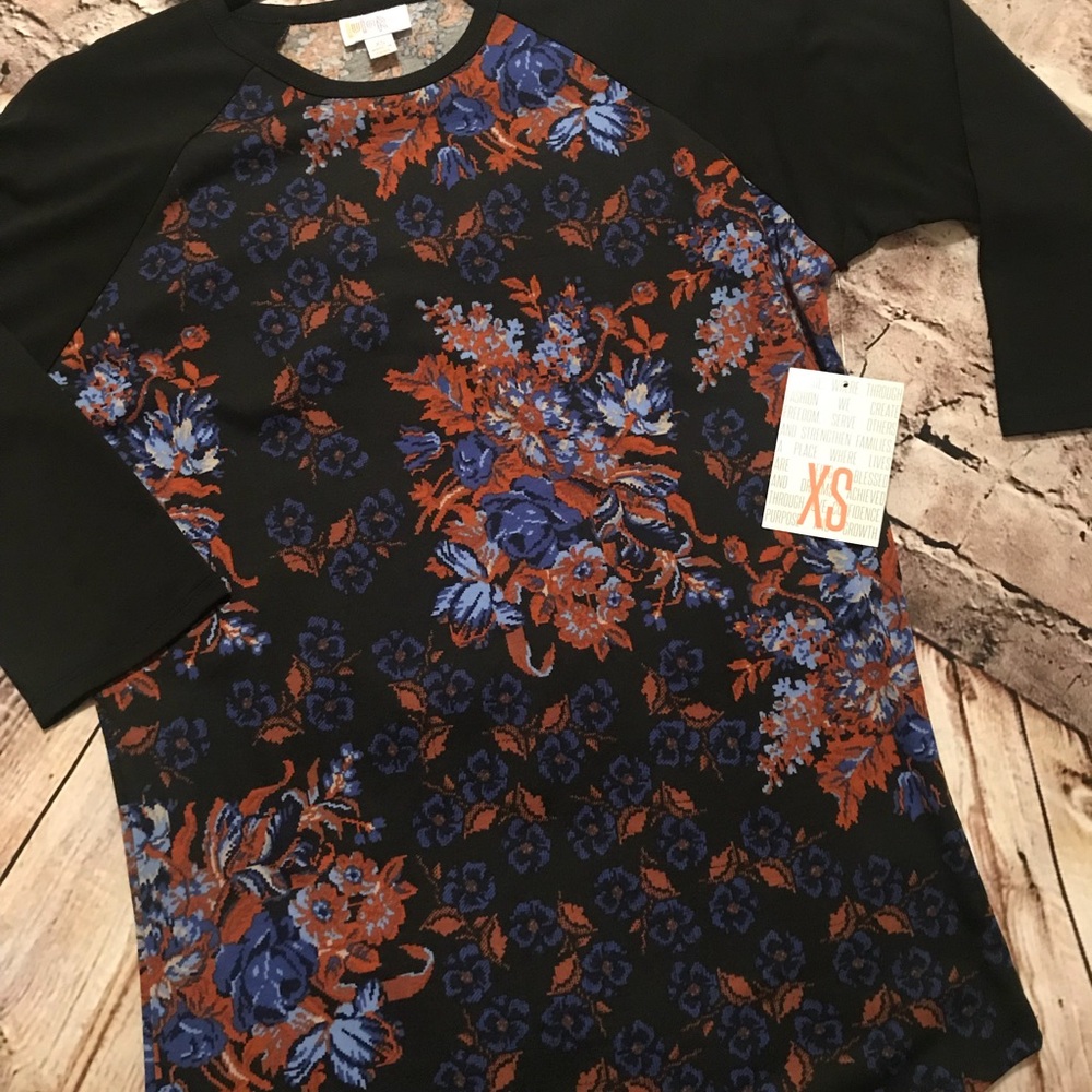 LuLaRoe Randy Shirt XS NWT